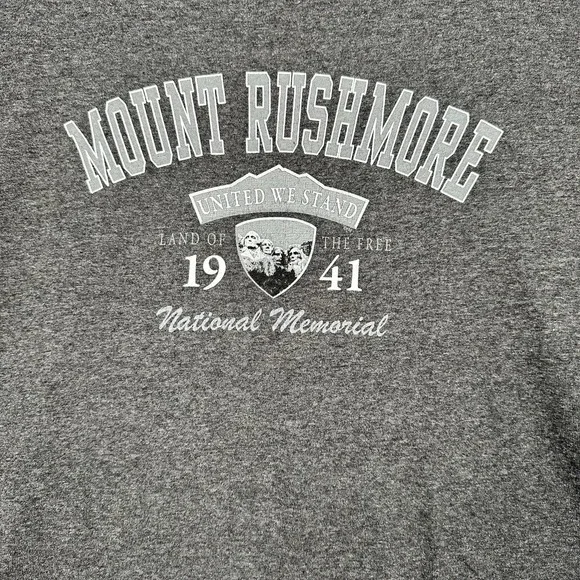 Mount Rushmore Sz L Gray Graphic Print Short Sleeve Crewneck Tee Shirt - Picture 2 of 8